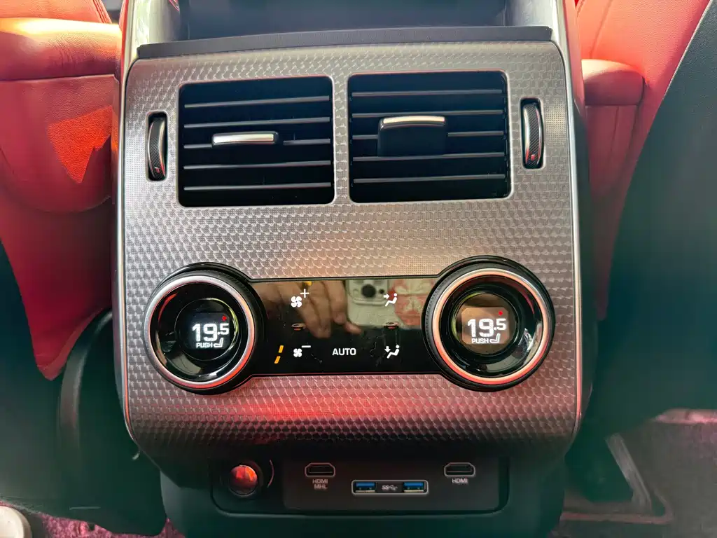Land Rover Sport 2019 — фото 16