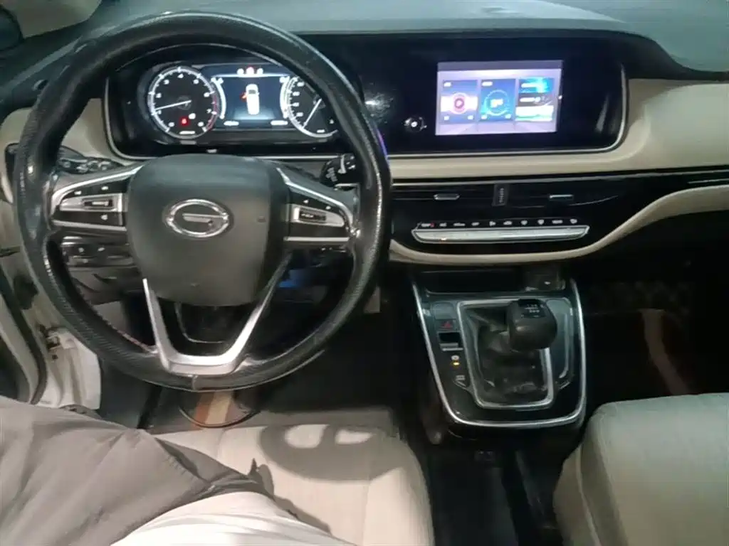 GAC Motor Trumpchi M6 2022 — фото 10