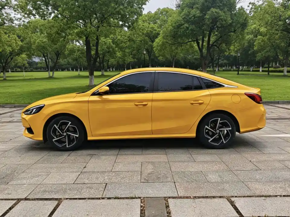 MG MG5 2021