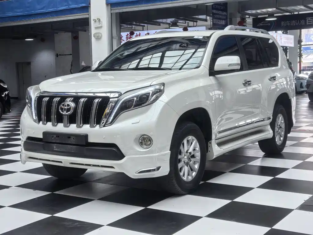 Toyota Prado 2017 — фото 3