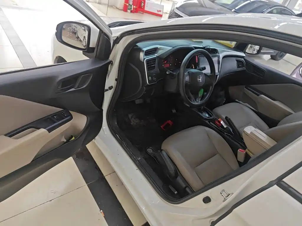 Honda City 2016 — фото 16