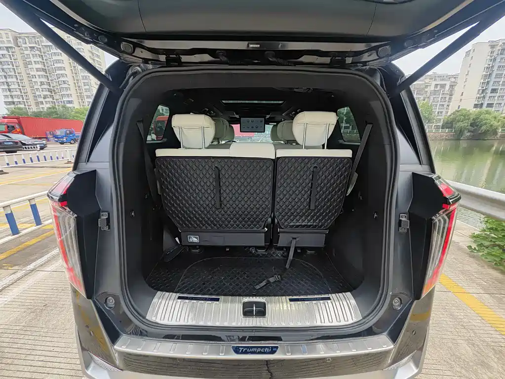 GAC Motor Trumpchi M8 2023 — фото 13