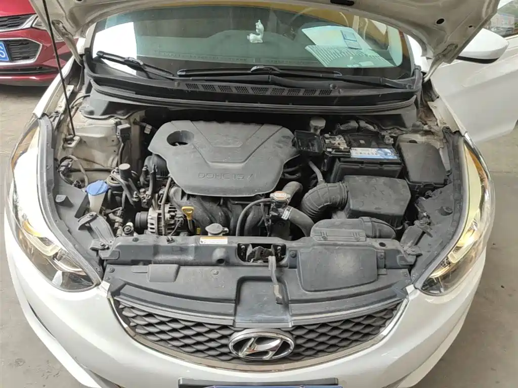 Hyundai Elantra Langdong 2016 — фото 20