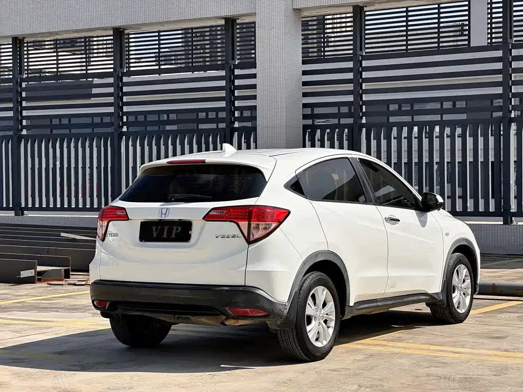 Honda Vezel 2017 — фото 8