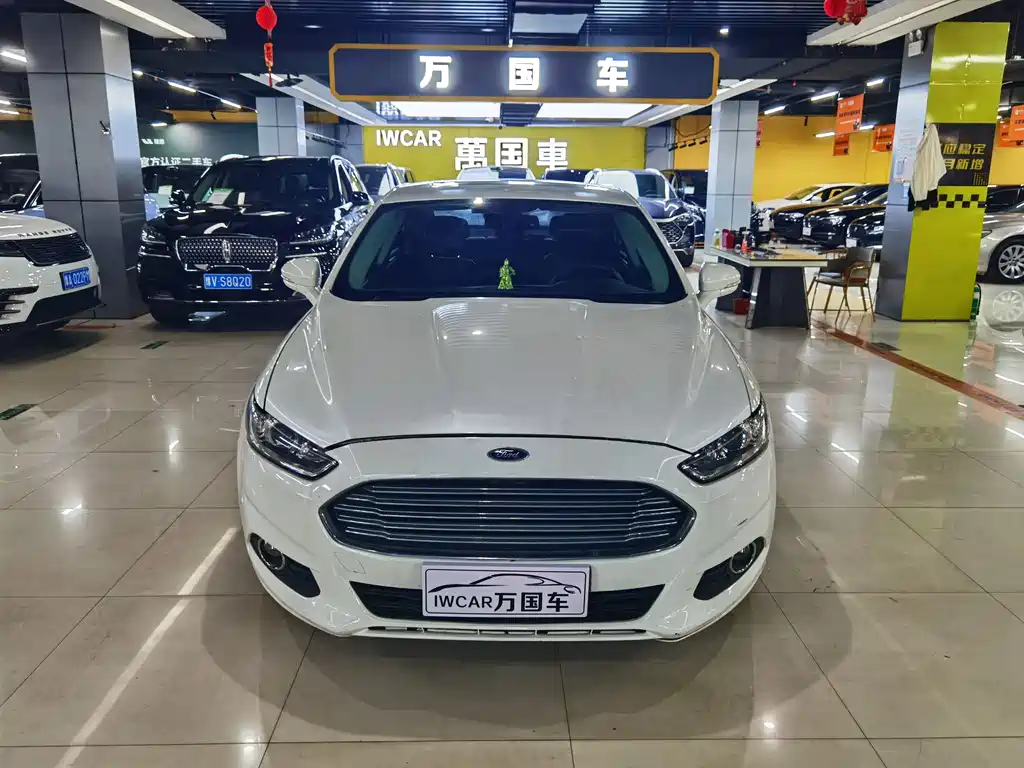 Ford Mondeo 2015 — фото 3