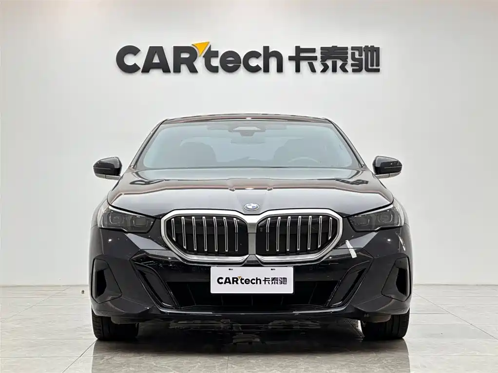 BMW 5 Series 2024