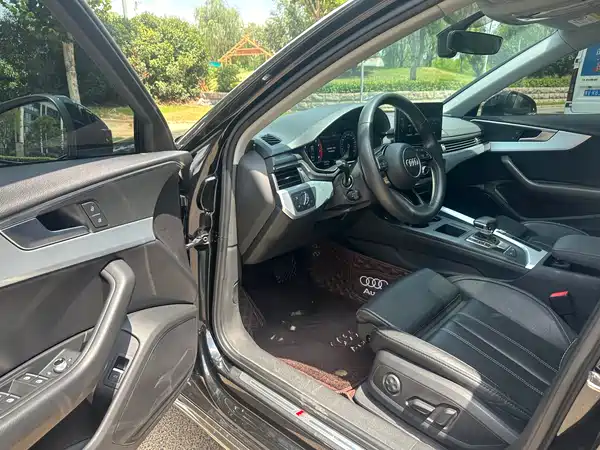 Audi A4L 2021