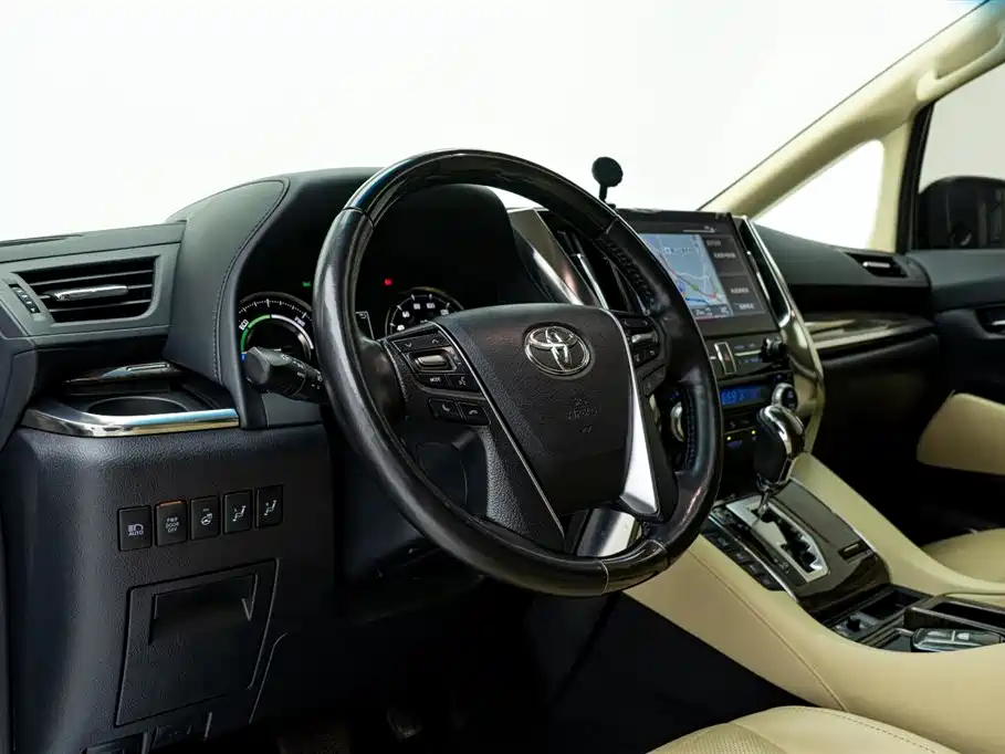 Toyota Vellfire 2021 — фото 21