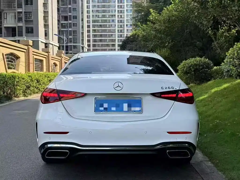 Mercedes-Benz C-Class 2023 — фото 5