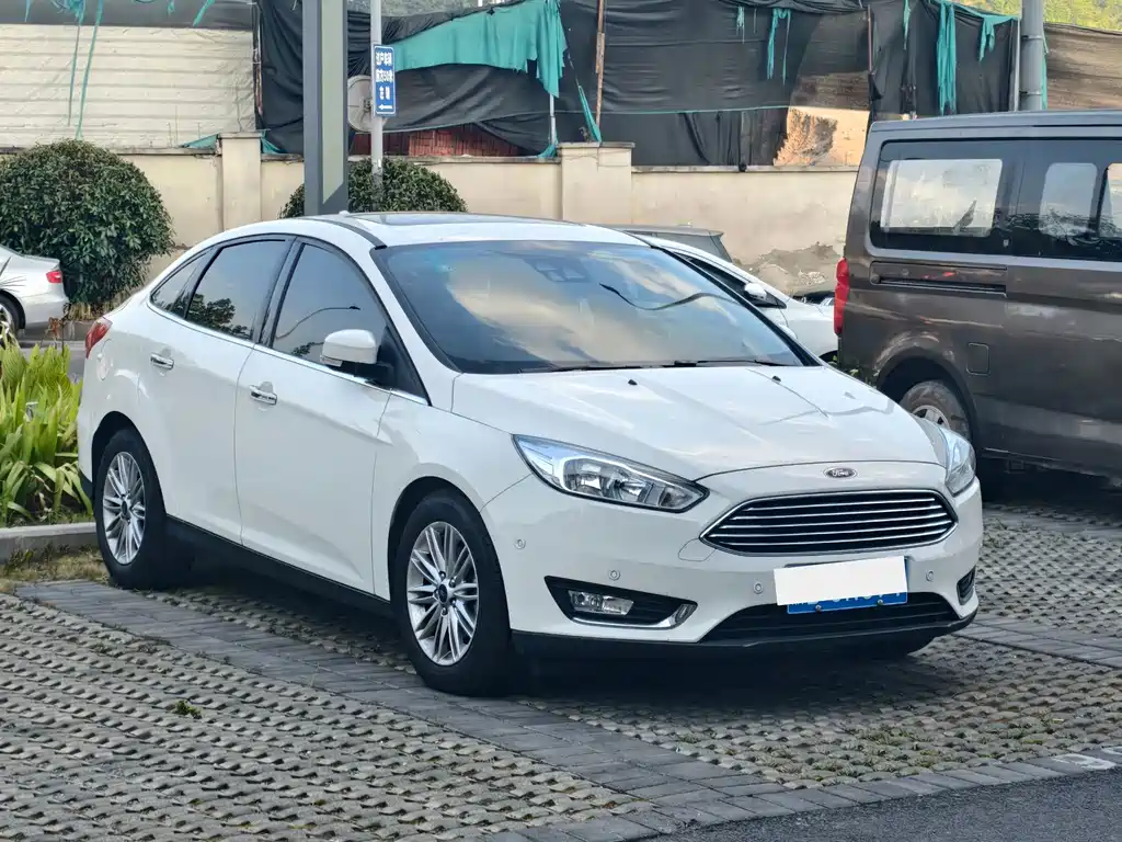 Ford Focus 2017 — фото 3