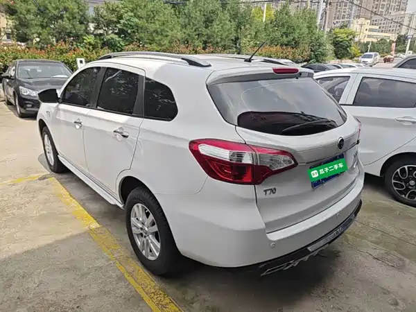 Venucia T70 2017