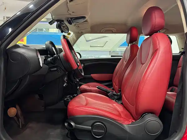 MINI MINI 2011