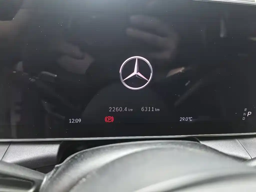 Mercedes-Benz GLC AMG 2025 — фото 12