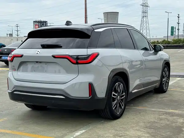 NIO ES6 2020