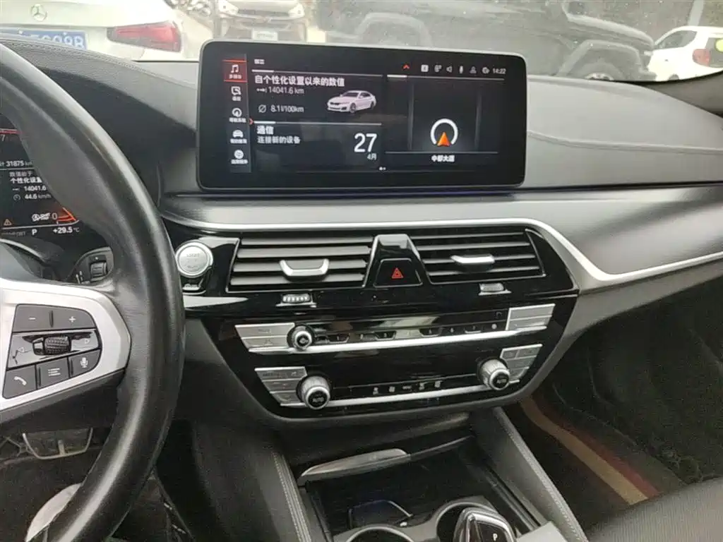 BMW 5 Series 2023 — фото 13