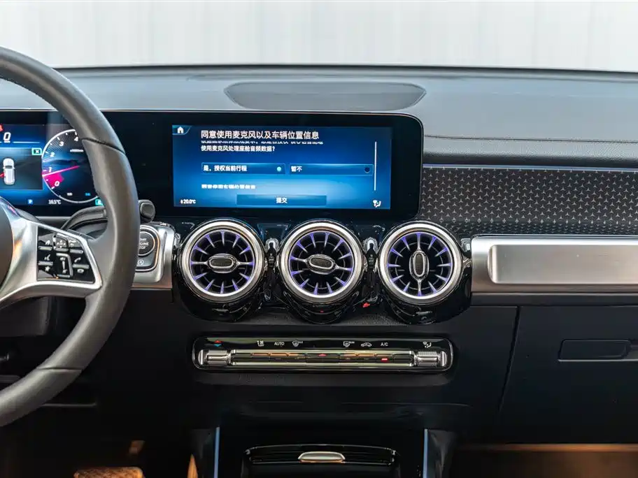 Mercedes-Benz GLB 2024 — фото 14