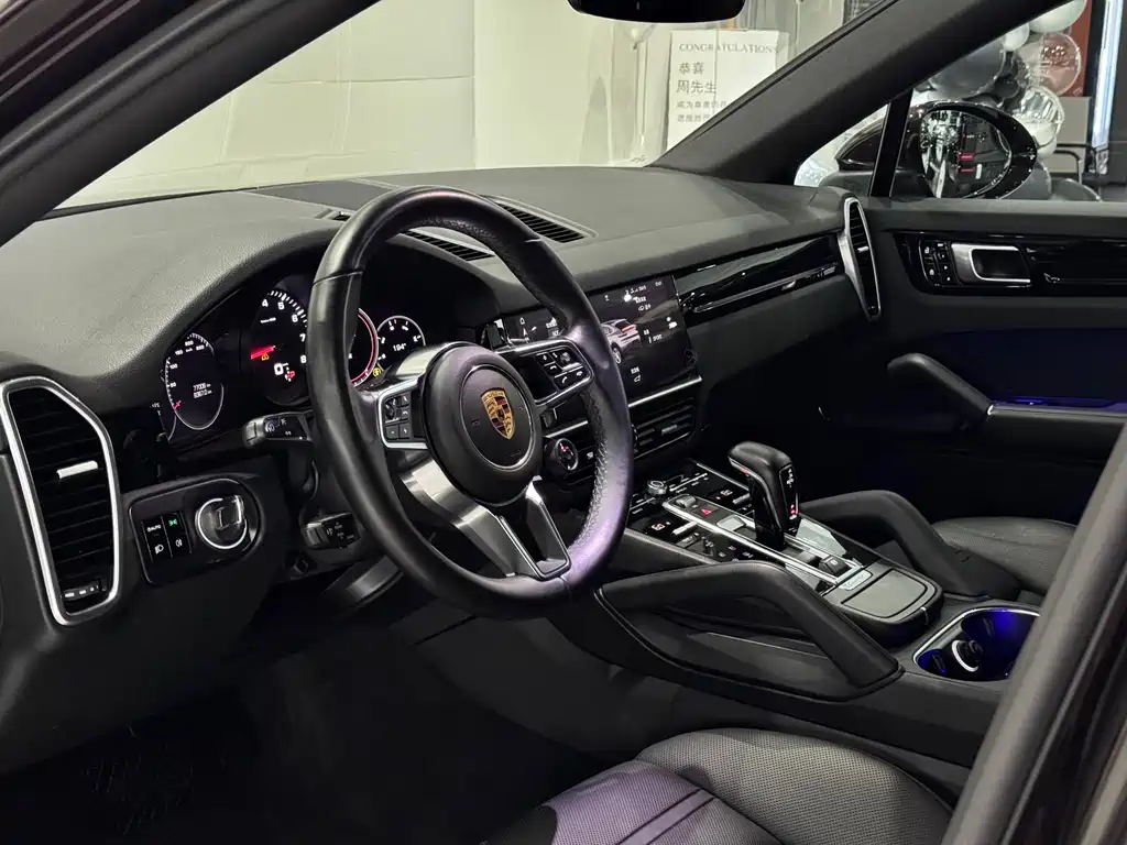 Porsche Cayenne 2020 — фото 12