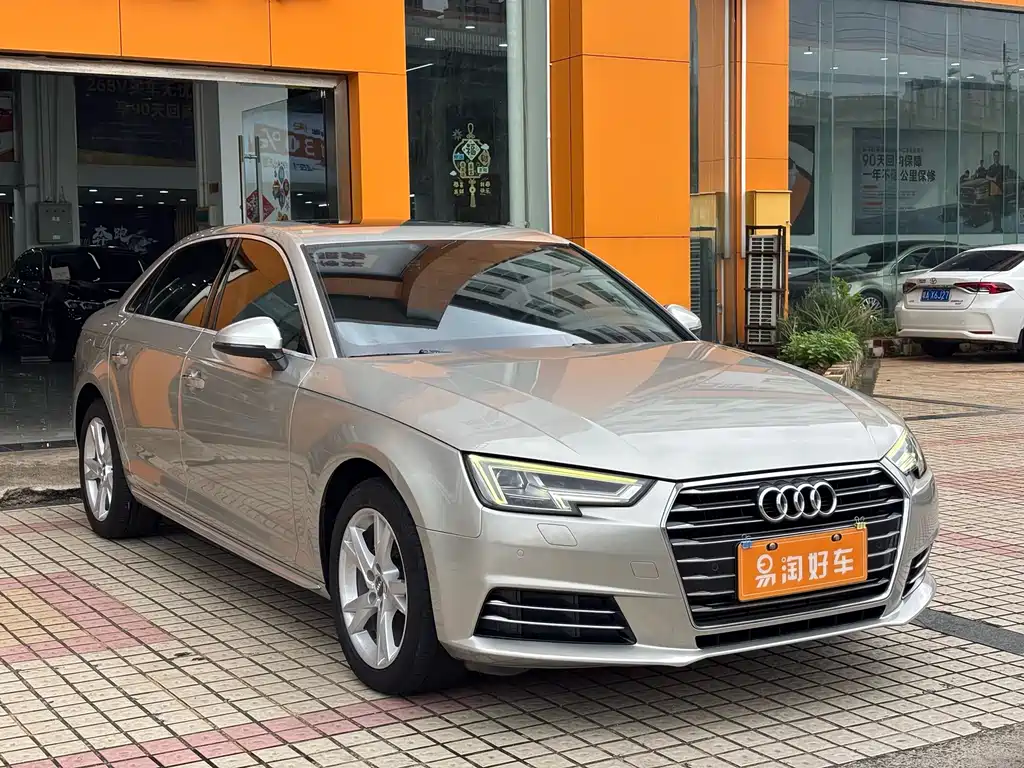 Audi A4L 2018 — фото 3