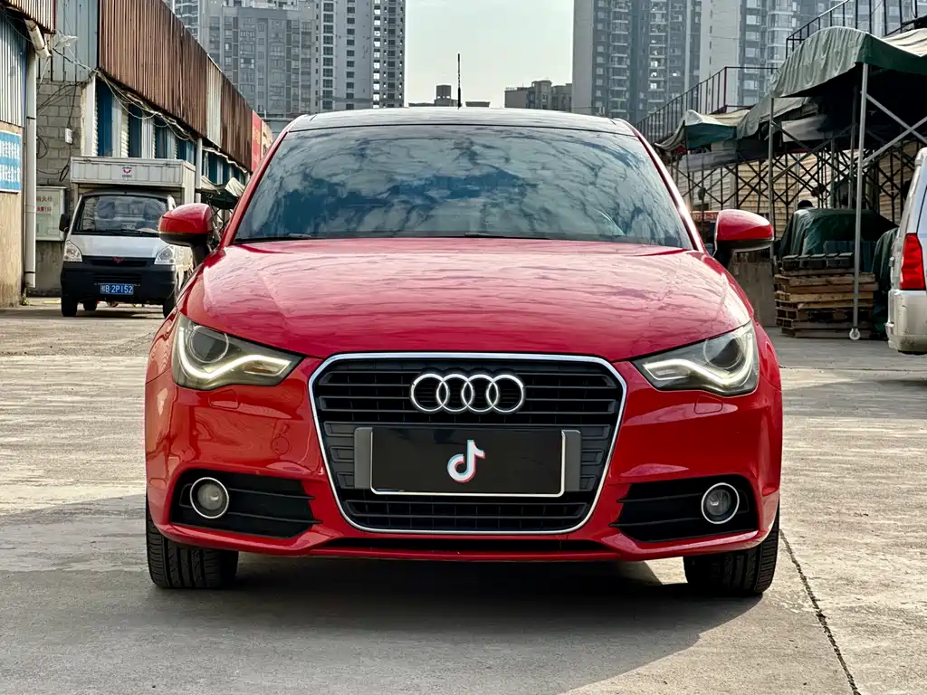 Audi A1 2014 — фото 2
