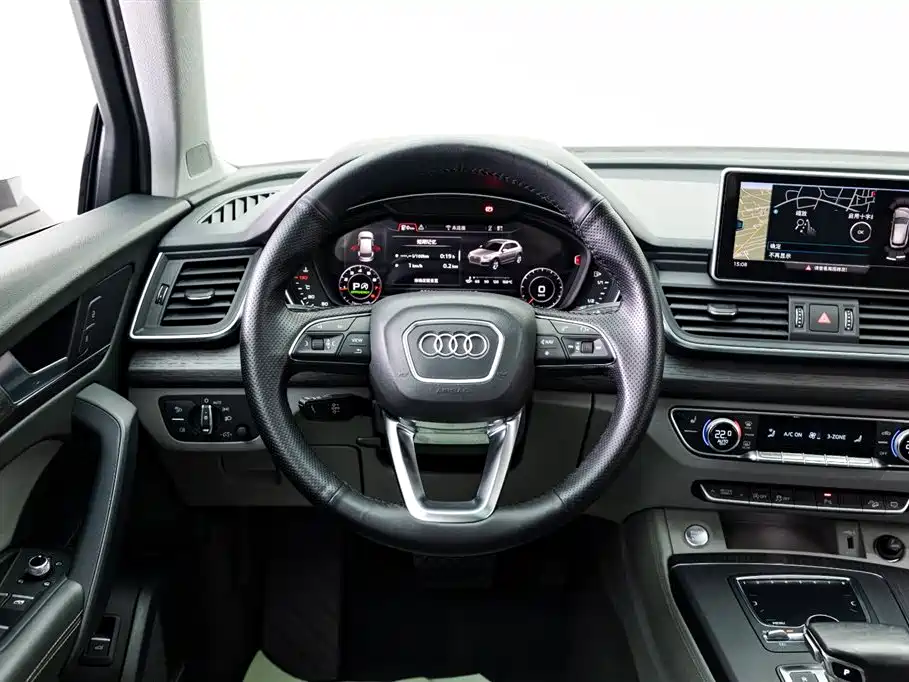 Audi Q5L 2018 — фото 20
