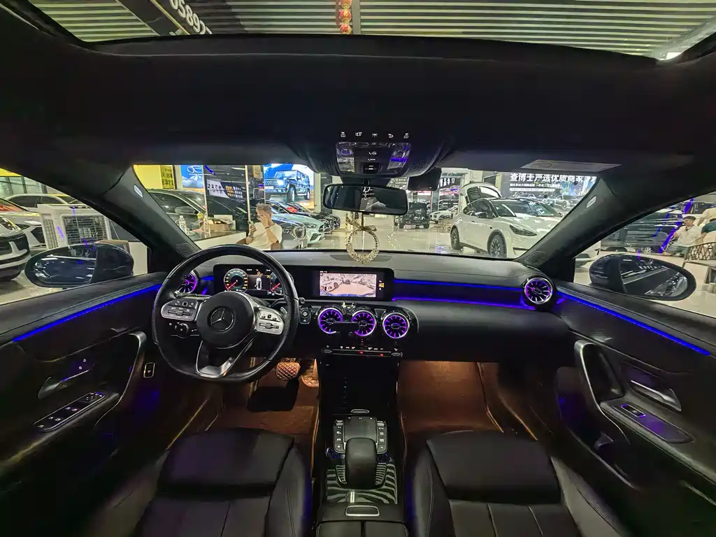 Mercedes-Benz A-Class 2022 — фото 15
