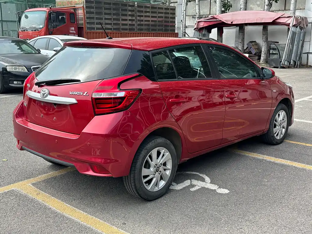 Toyota Yaris L 2018 — фото 4