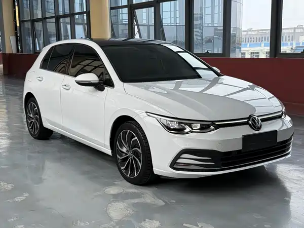 Volkswagen Golf 2023