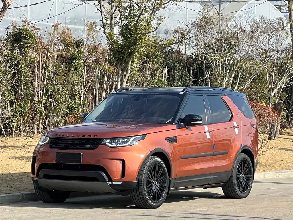 Land Rover Discovery 2017 — фото 1