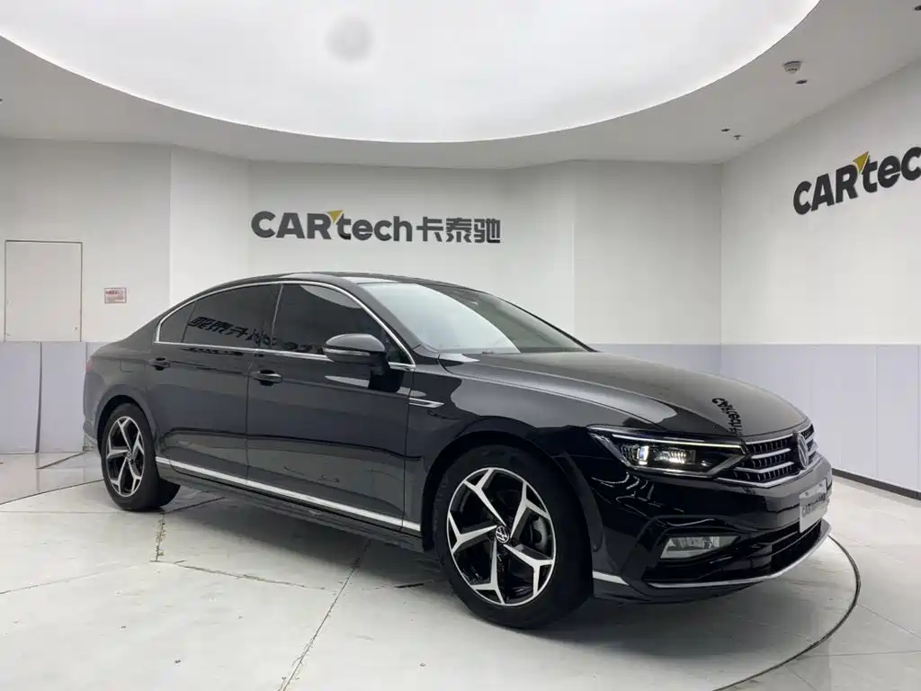 Volkswagen Magotan 2024