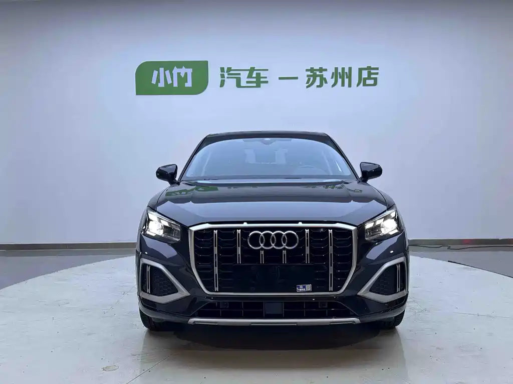 Audi Q2L 2022 — фото 2
