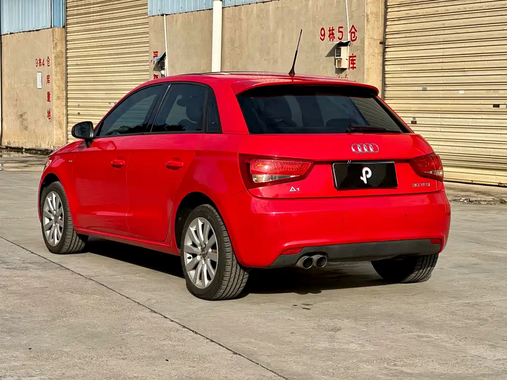 Audi A1 2014 — фото 6