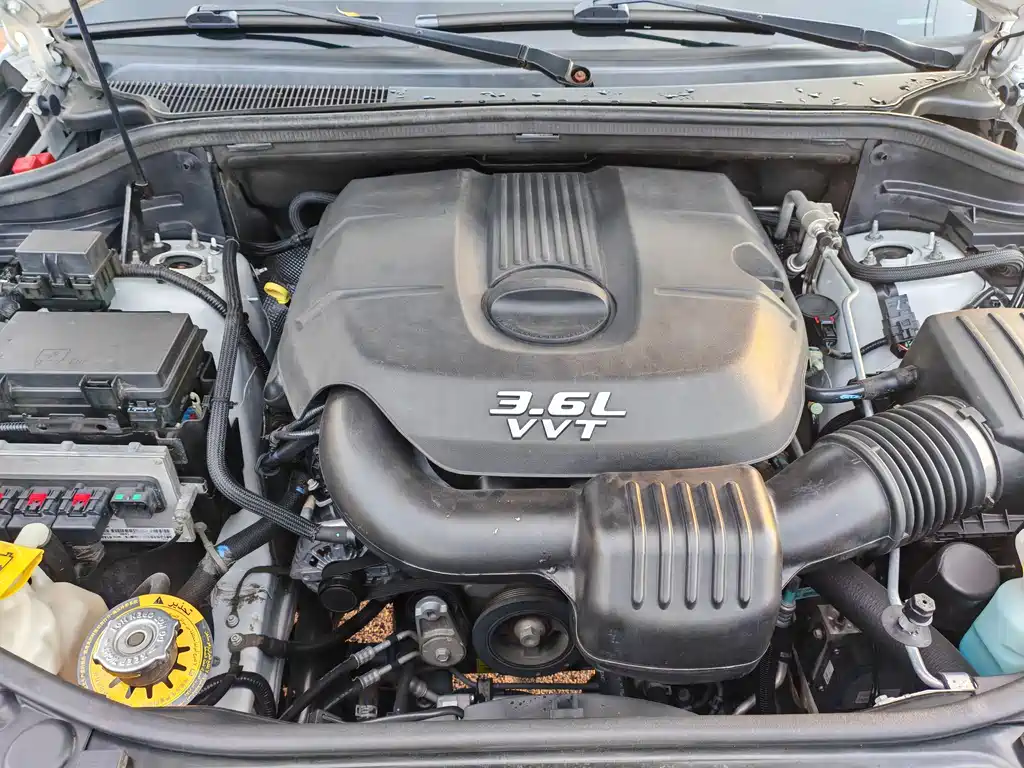 Jeep Grand Cherokee 2013 — фото 14