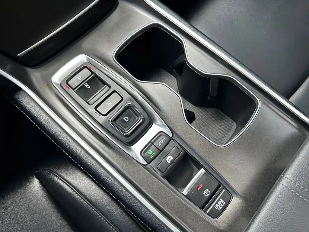 Honda Accord 2022 — фото 34