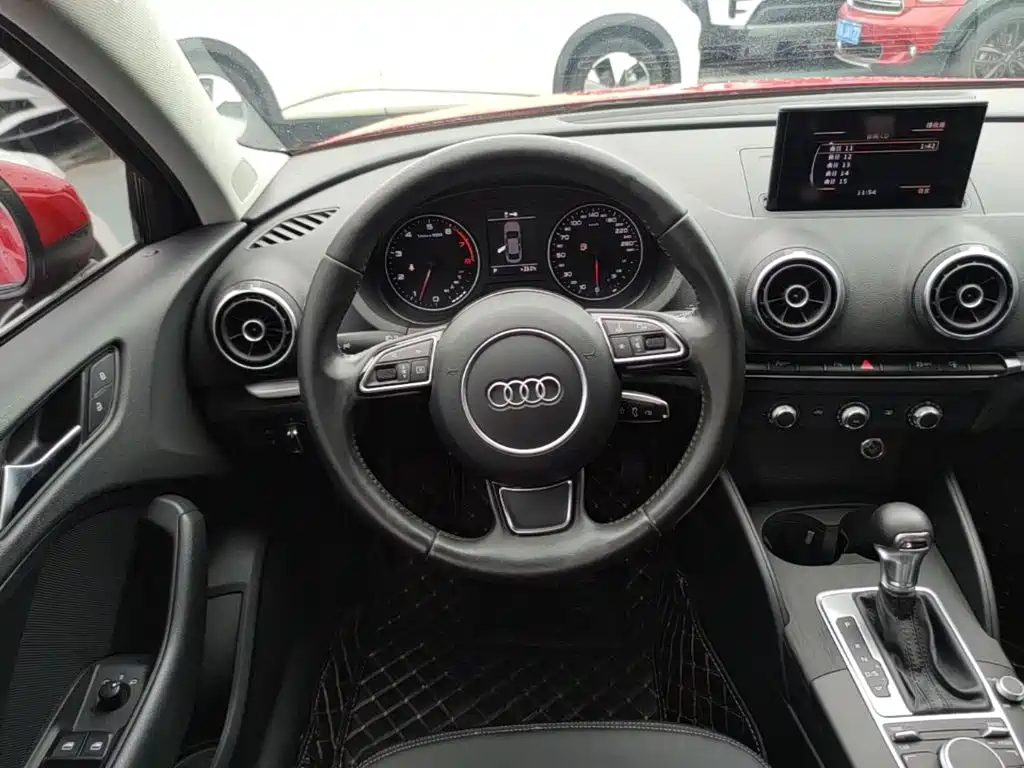 Audi A3 2015 — фото 11