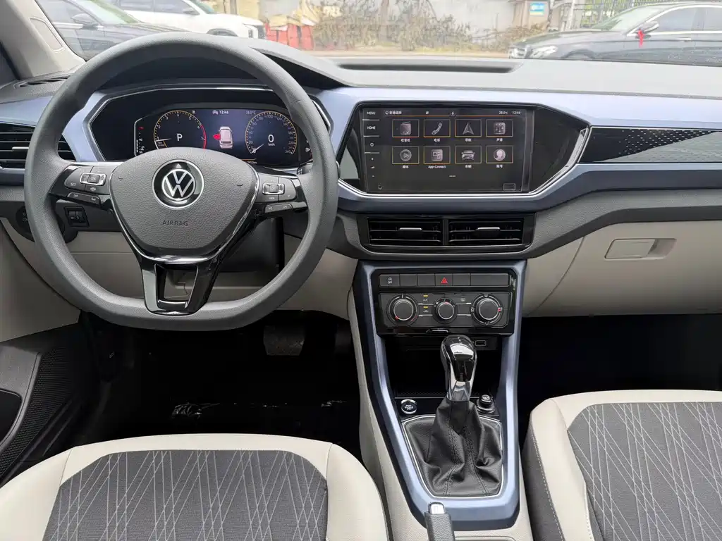 Volkswagen T-Cross 2021 — фото 6