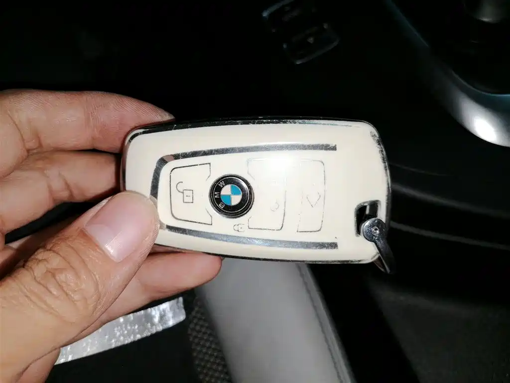 BMW 1 Series 2017 — фото 18
