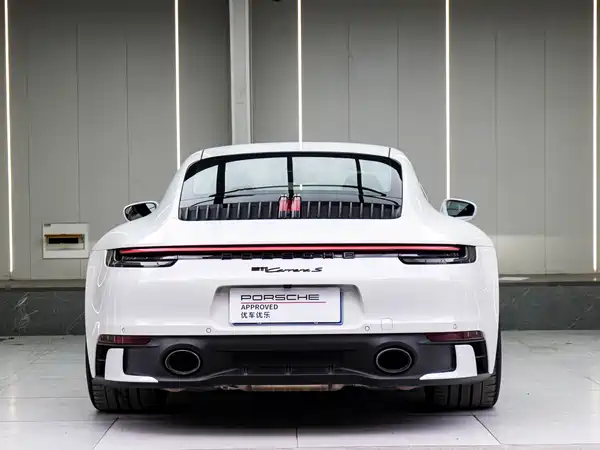 Porsche 911 2021