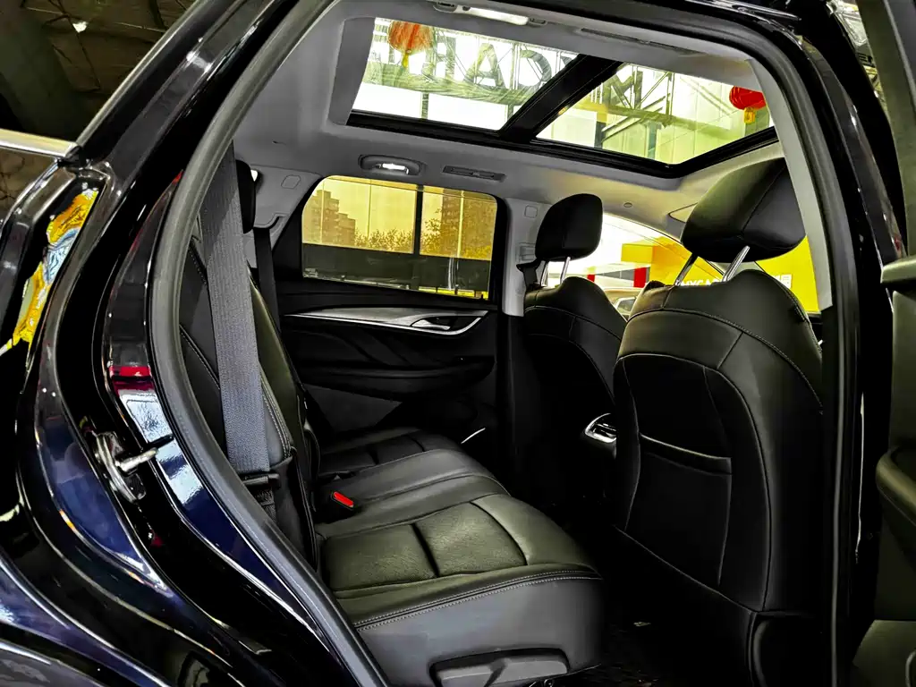 Buick Enclave 2023 — фото 16