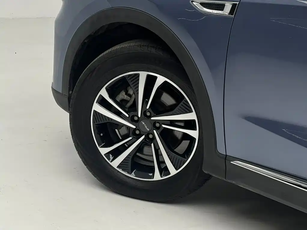 Jetour Jietu X70 PLUS 2022 — фото 16