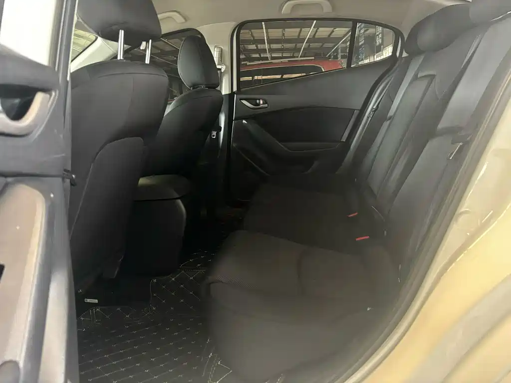 Mazda 3 Angkesela 2019