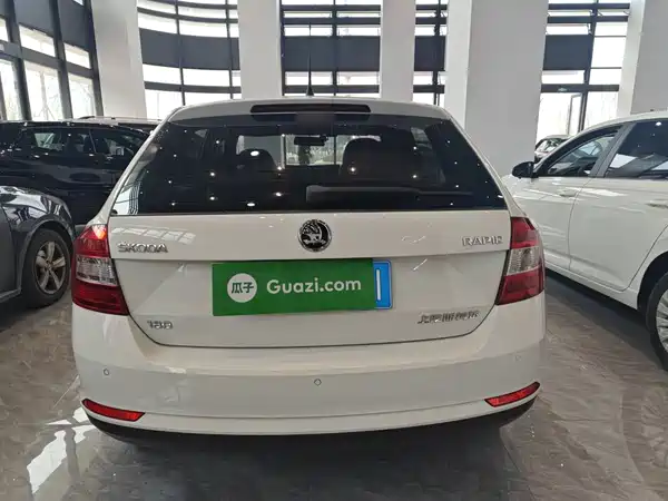 Skoda Rapid Spaceback 2016