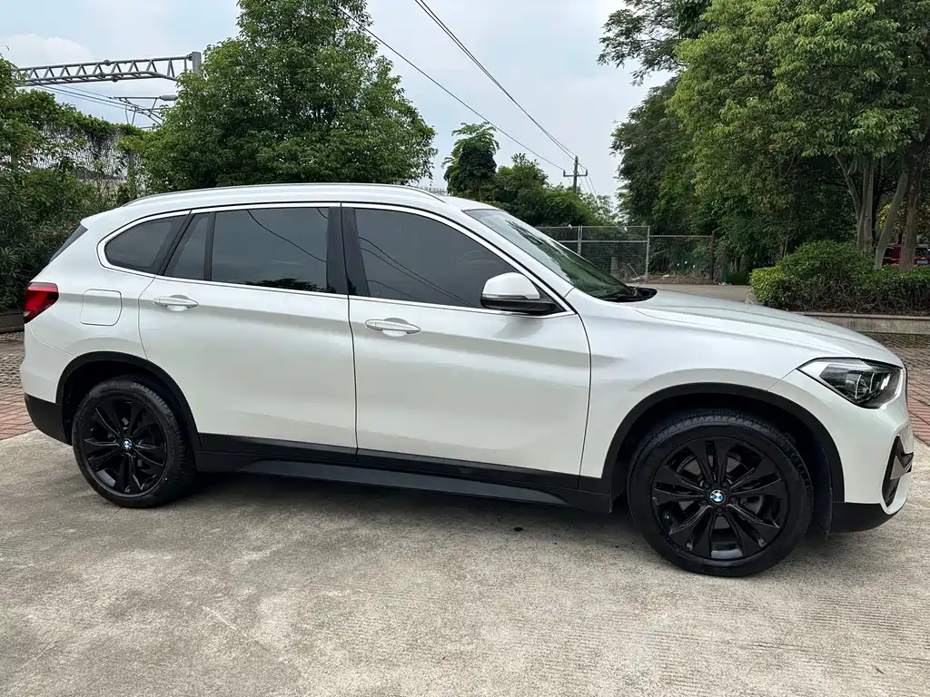 BMW X1 2021 — фото 12