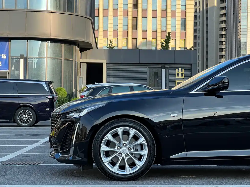 Cadillac CT5 2024 — фото 4