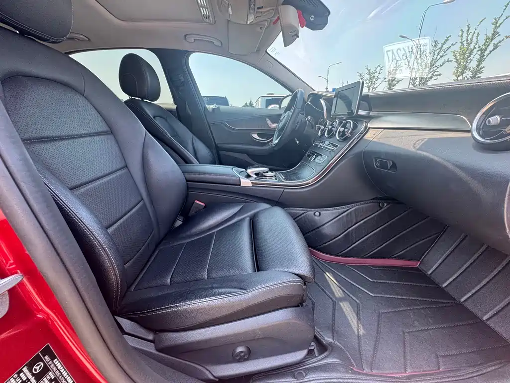 Mercedes-Benz C-Class 2018 — фото 9