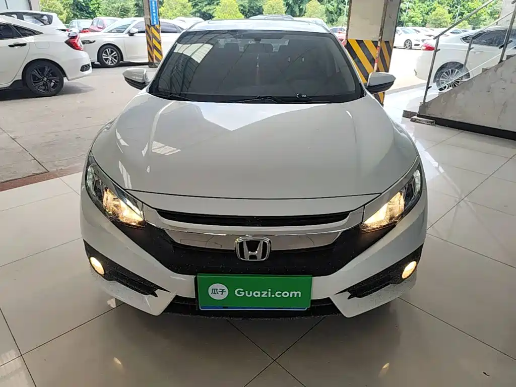 Honda Civic 2017 — фото 3
