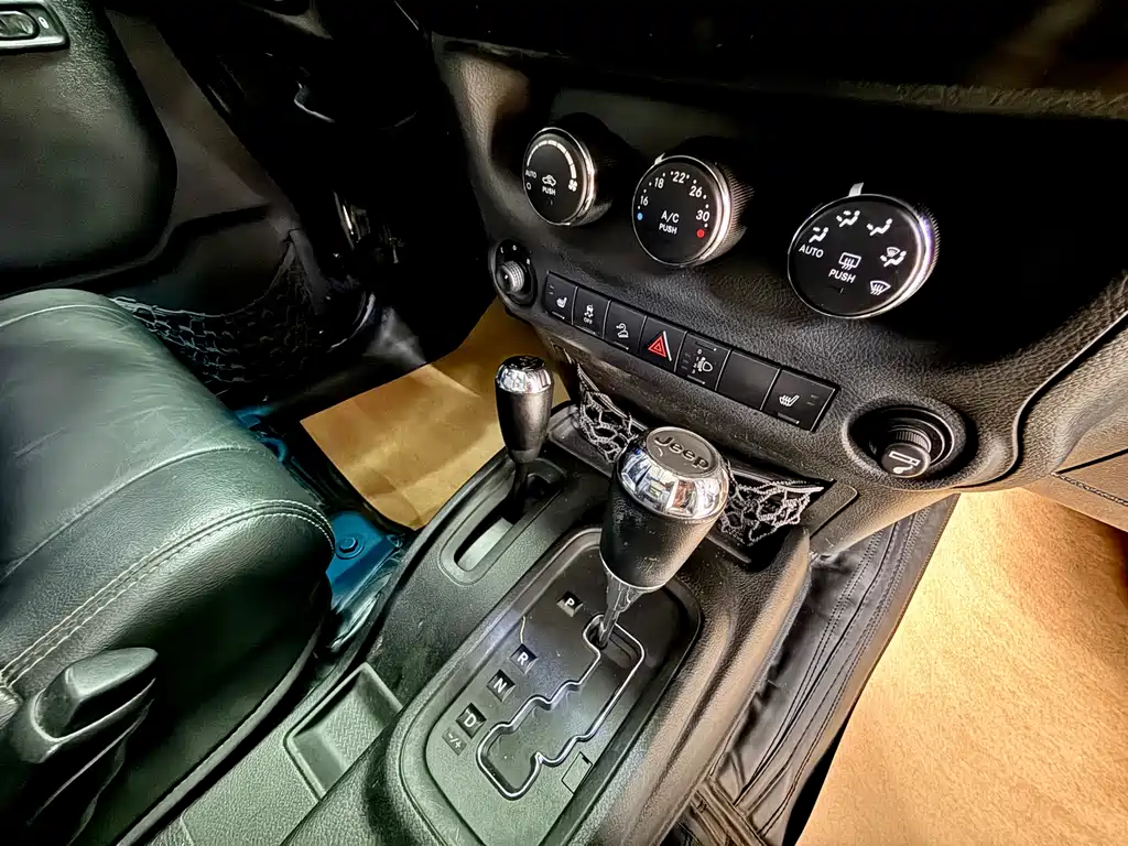 Jeep Wrangler 2013 — фото 13