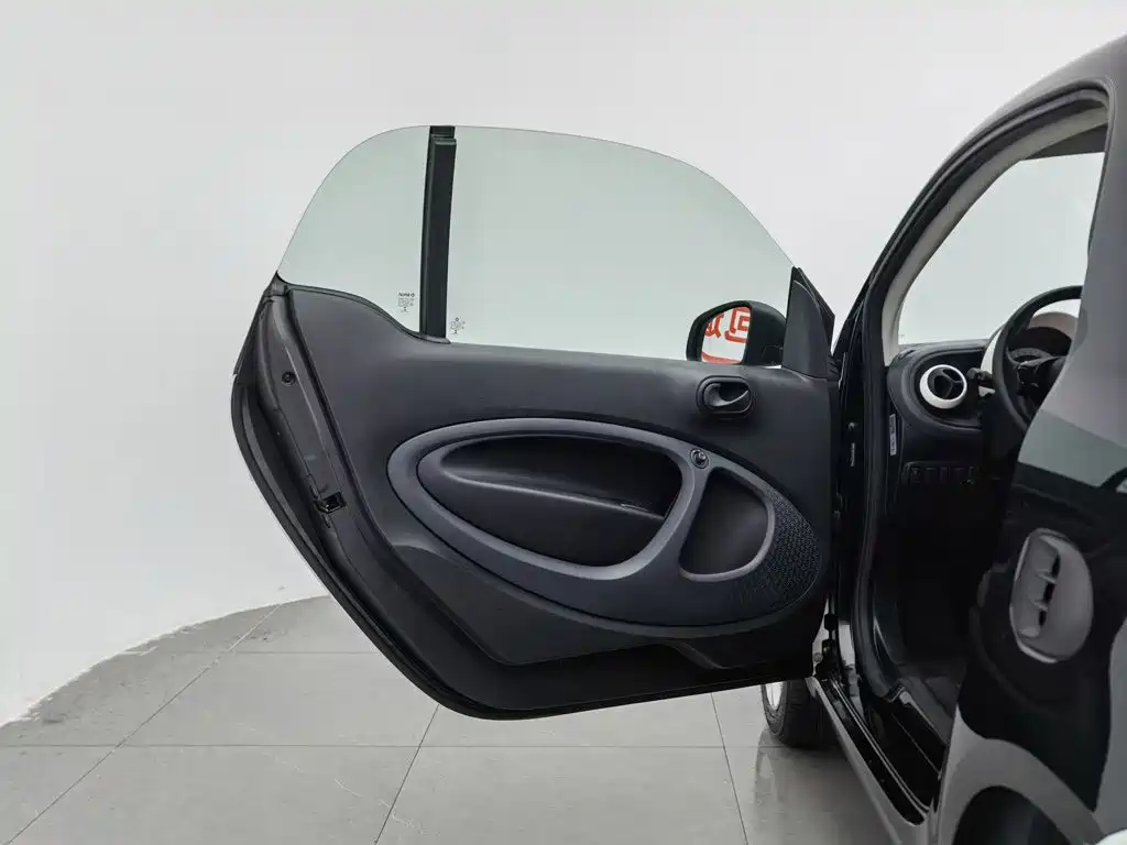 smart Fortwo 2017 — фото 8