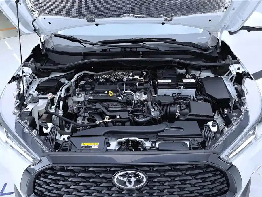 Toyota Corolla Cross 2023 — фото 10