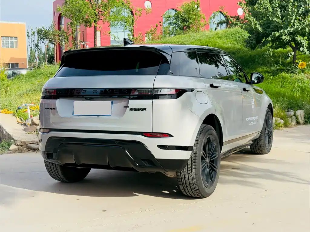 Land Rover Evoque 2024