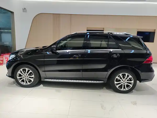 Mercedes-Benz GLE 2017